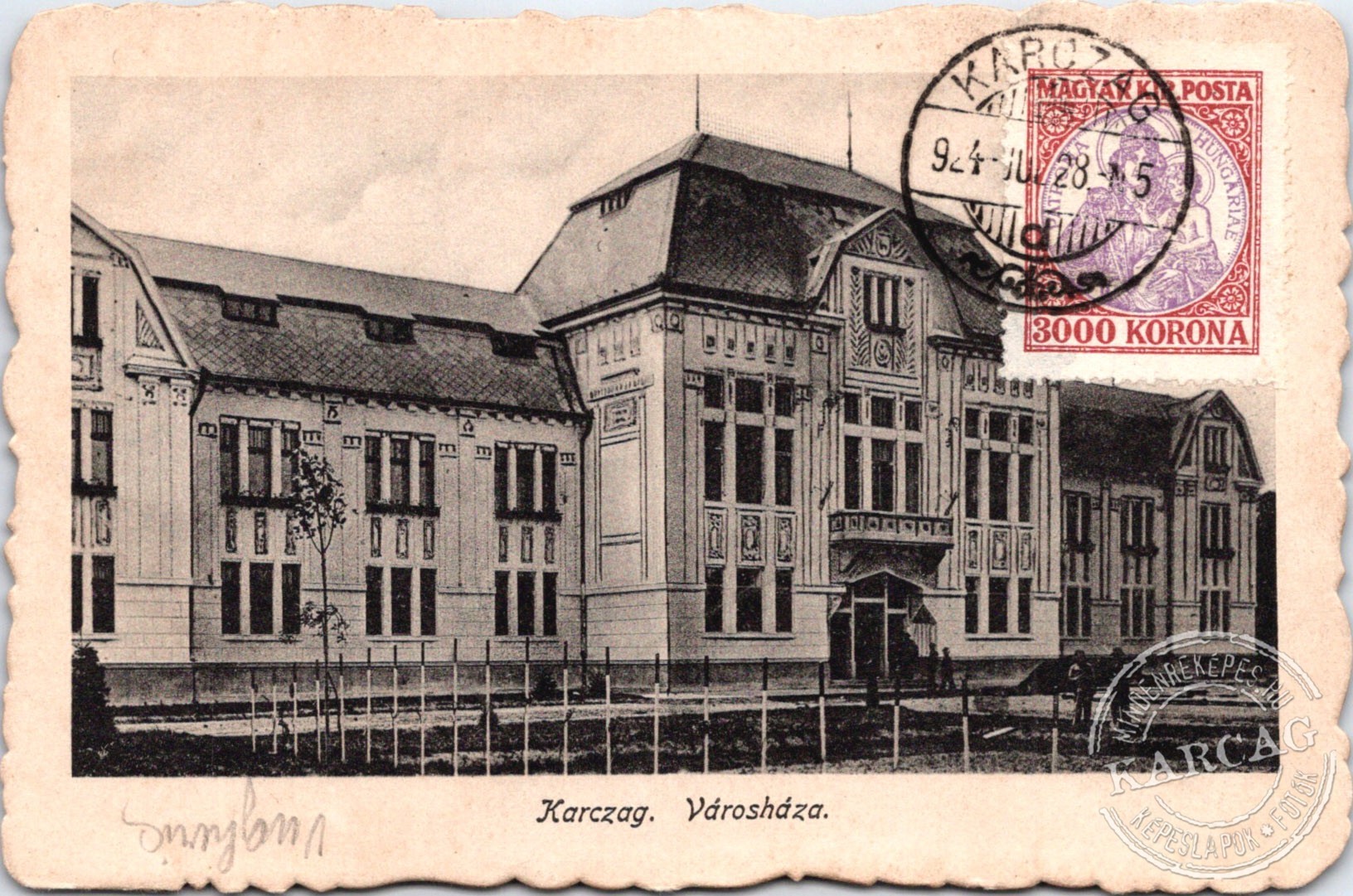 Karczag. Városháza.