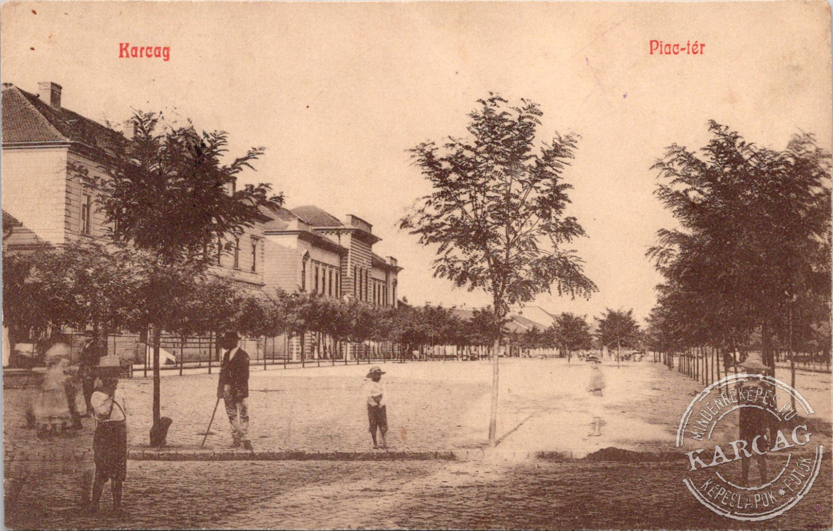 Karcag  Piac-tér